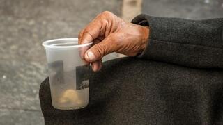 נזקק פושט יד