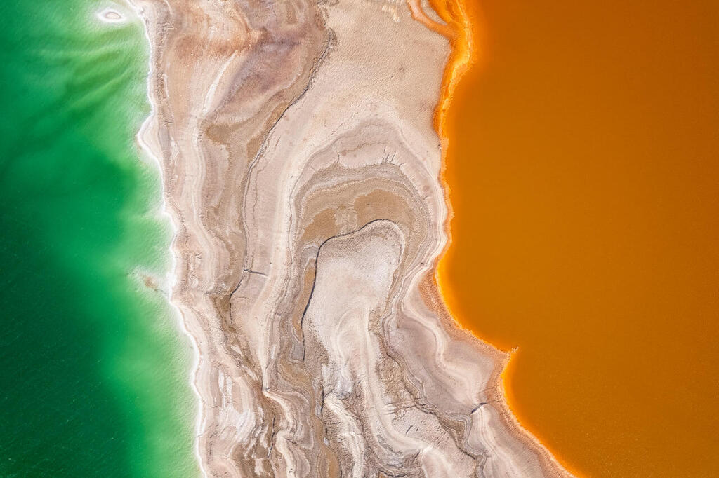 Most attention goes to the spectacular landscape (Photo: Arik Danino) הנהר הסודי בים המלח