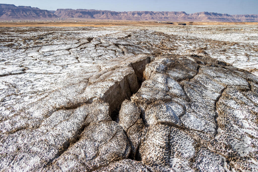 t is a very impressive route for experienced hikers (Photo: Arik Danino) הנהר הסודי בים המלח
