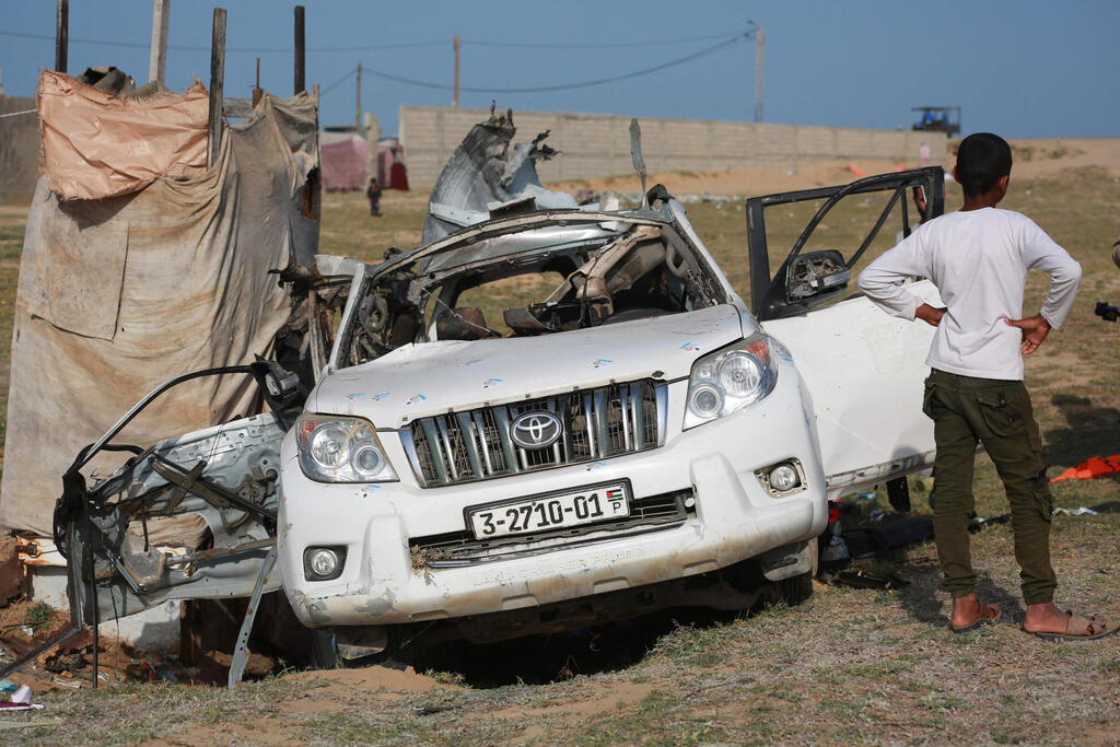 World Central Kitchen aid vehicle struck in Gaza (Photo: AFP) רכב של ארגון הסיוע הבינלאומי WCK שהותקף ברצועת עזה