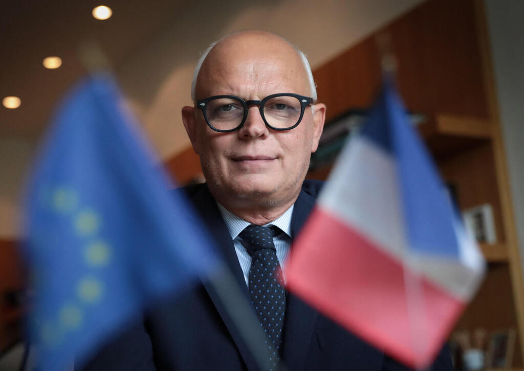 Édouard Philippe. Hoping Le Pen will be disqualified (Photo: LOU BENOIST / AFP) אדואר פיליפ ראש העיר לה האבר ולשעבר ראש הממשלה של צרפת