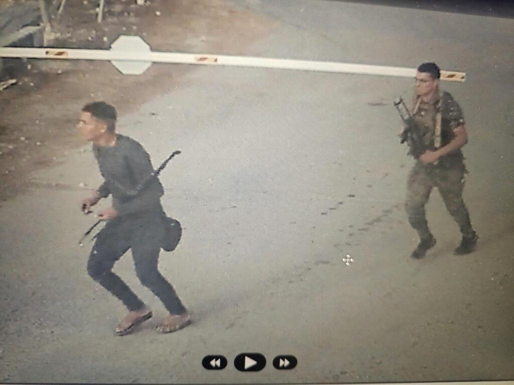 תיעוד מתוך מצלמות האבטחה בטבח ה-7 באוקטובר בקיבוץ ניר עוז