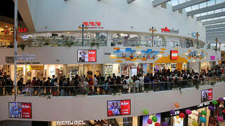 חוזרים לקנות: "מרגישים בקניון יותר בטוח מהבית"