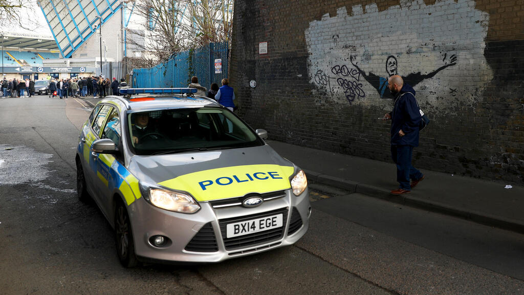 ניידת משטרה בריטניה