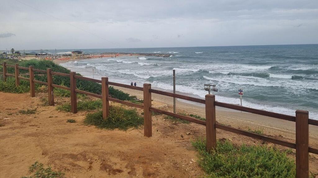 Пляж Цук. Новый раздельный пляж откроется севернее (Фото: Ярон Друкман) חוץ הצוק, תל אביב