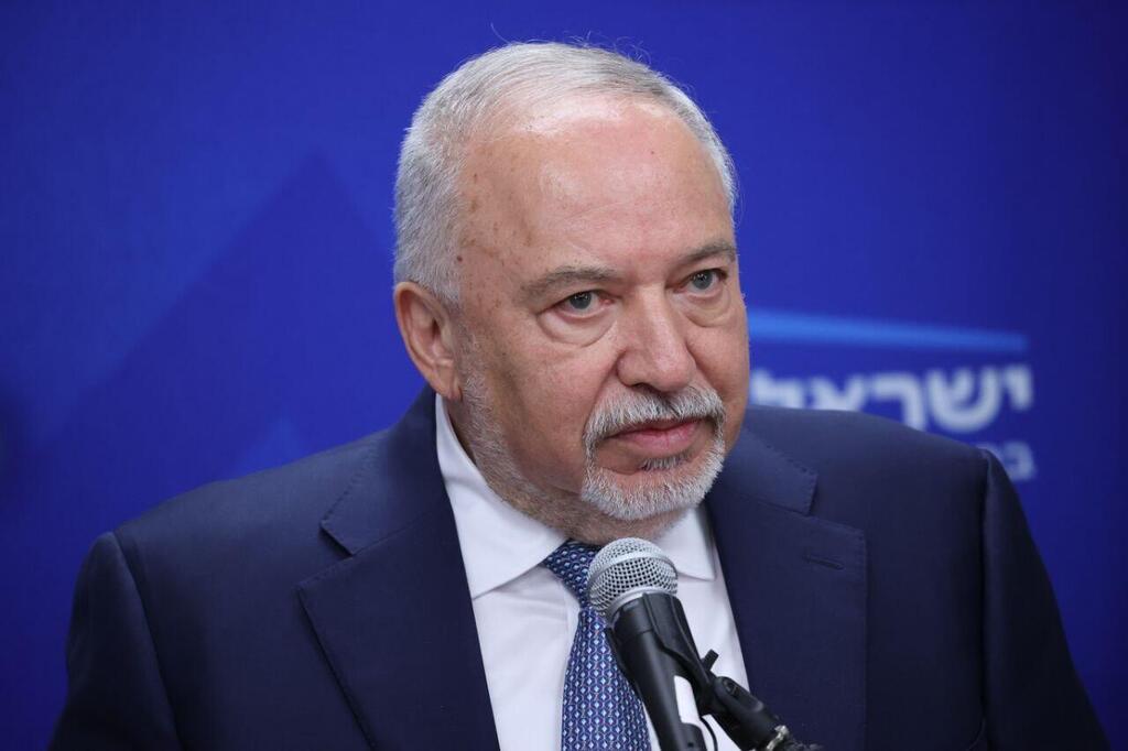 Авигдор Либерман (Фото: Алекс Коломойский) ישיבת סיעה ישראל ביתנו