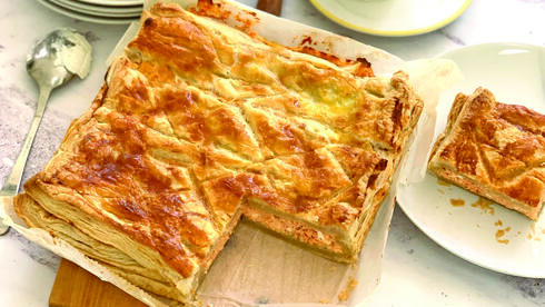 בורקס גבינה אחד גדול