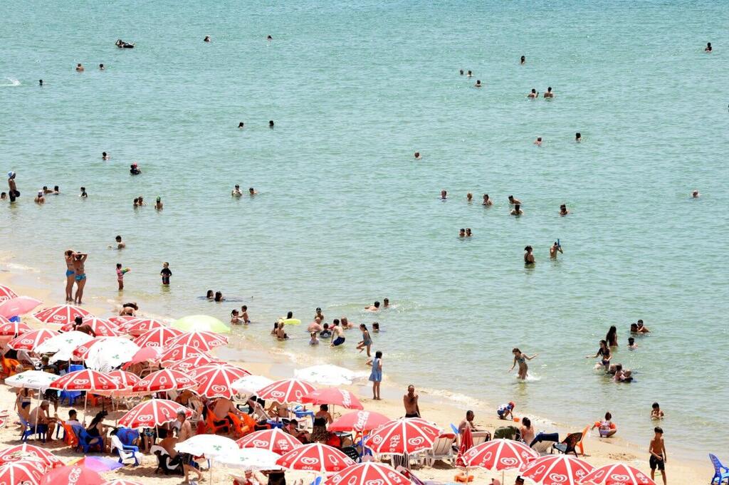 Bat Yam beach (Photo: Herzl Yossef) צילום: קובי קואנקס