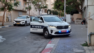 ניידת משטרה