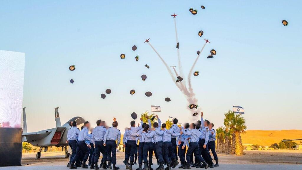 Graduation for pilots course (Photo: IDF Spokesperson's Unit) טקס סיום קורס טיס