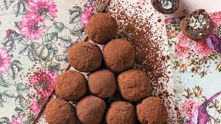 כדורי תמרים, קקאו ופצפוצי אורז