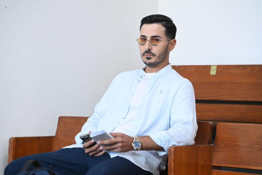 סיימון לבייב (שמעון חיות) מגיע לדיון בעניינו בבית משפט השלום בתל אביב