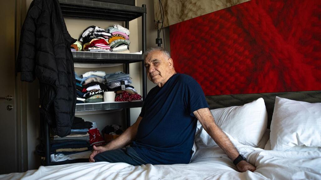 חדר 710 תערוכה דור שלישי מפונים ז'ילבר אמסלם