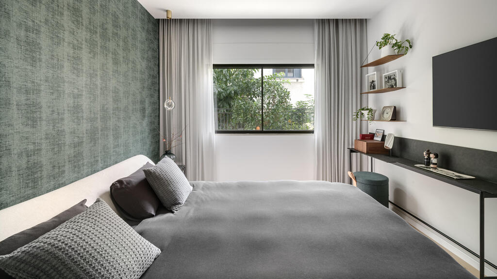 It is recommended to maintain continuity in some of the objects. Nurit Geffen's new home (Photo: Oded Smadar) דירת גן דופלקס ברמת השרון, תכנון ועיצוב נורית גפן