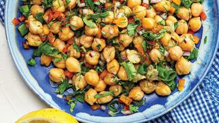 סלט חומוס וירקות