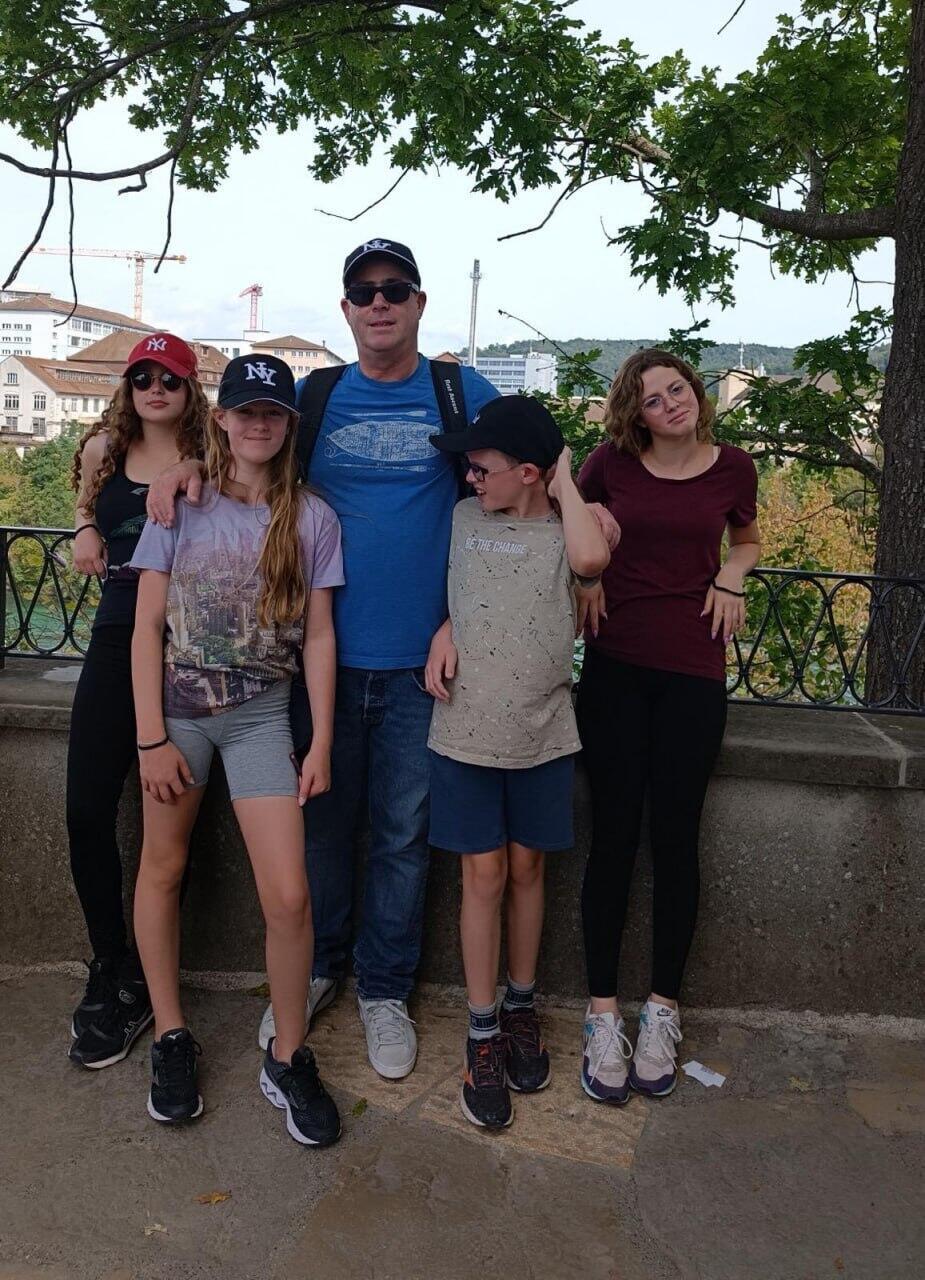 משפחת עידן מקיבוץ נחל עוז 