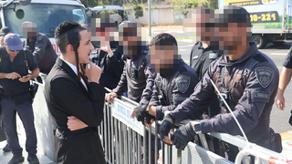 מחאת חרדים מול הבקו"ם