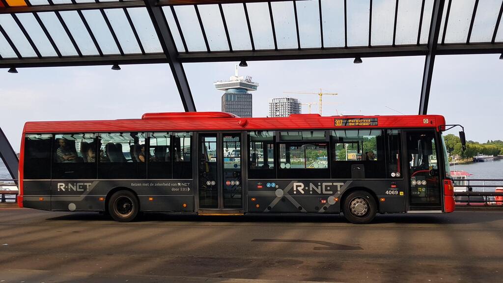 אוטובוס של חברת הבת ההולנדית של אגד (EBS)
