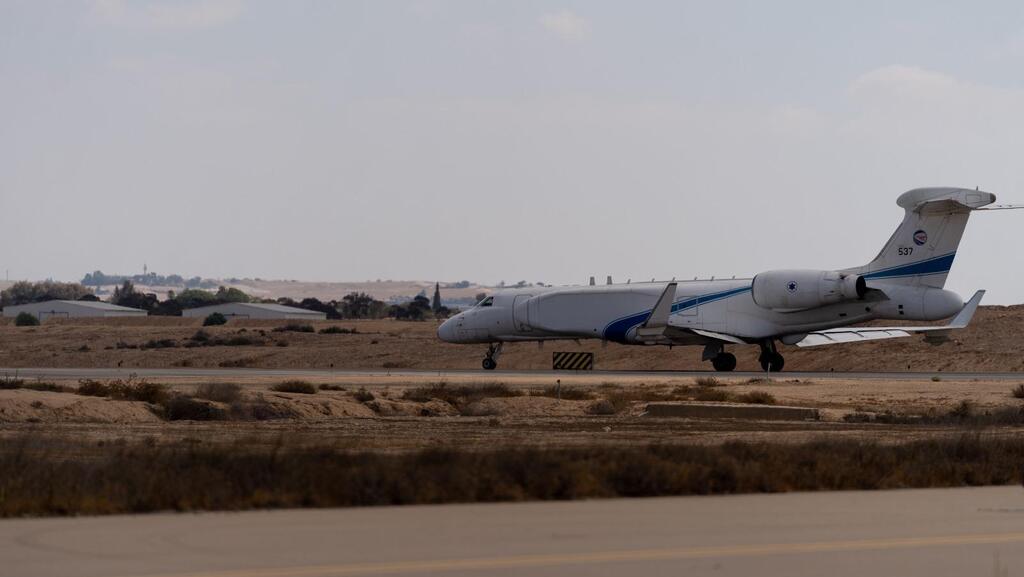 סגן ראש המטה הכללי, אלוף אמיר ברעם, ביקר בבסיס חיל האוויר "נבטים" עם מפקד הבסיס, תת-אלוף יותם סיגלר