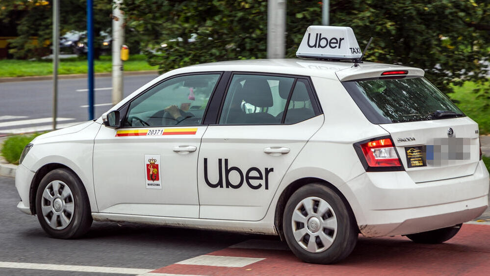 Uber (Фото: shutterstock) רכב של אובר בוורשה, ארכיון