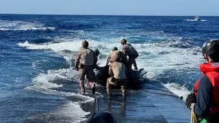 אימונים שערכו לוחמי מארינס עם ה צוללת ג'ורג'יה USS Georgia ב הים התיכון בחודש יולי 2024