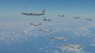 Air Force practices mid-flight refueling 