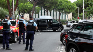 זירת פיצוץ הרכב בבית הכנסת בדרום צרפת