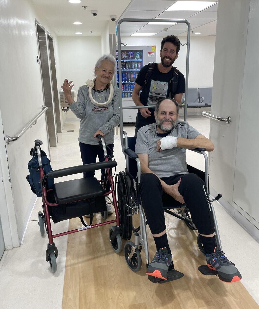עם הבן יונתן בבית החולים הדסה הר הצופים