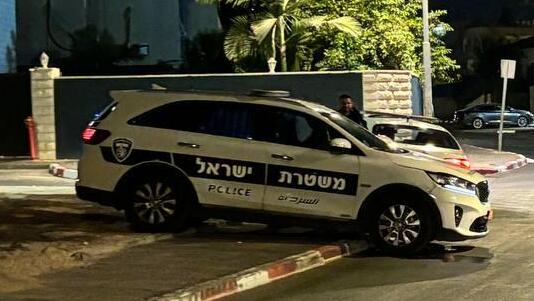 לאחר פיצוץ הרכב ברמלה - ניידות משטרה מסיירות וחוסמות את העיר