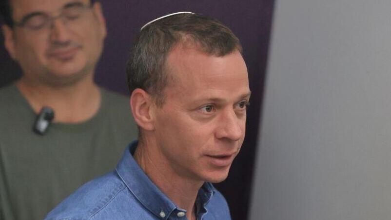 Амит Сегаль (Фото: Моти Кимхи) עמית סגל בדיון בנושא תביעתו מנדלבליט נגד חברת החדשות ואפי נווה בדרישה למנוע שידור הקלטות נוספות משיחות השניים בבהימ"ש המחוזי בת"א