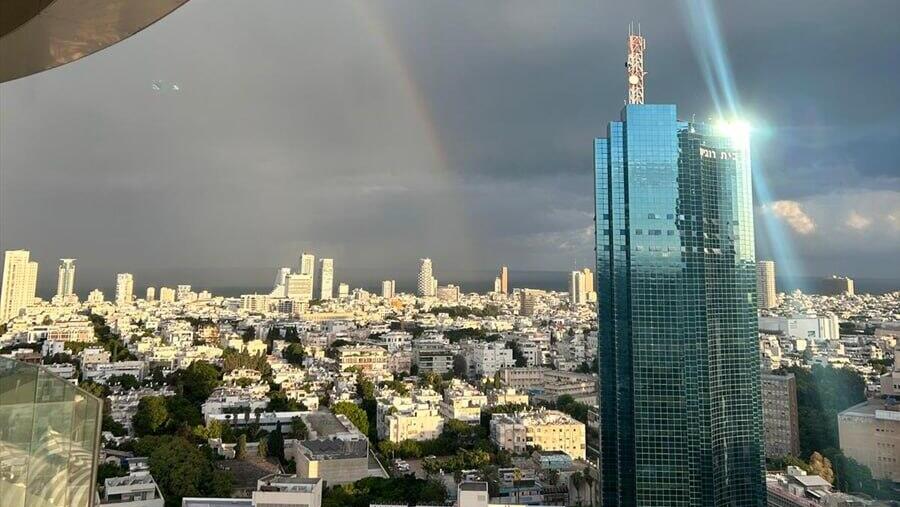 קשת בענן בתל אביב
