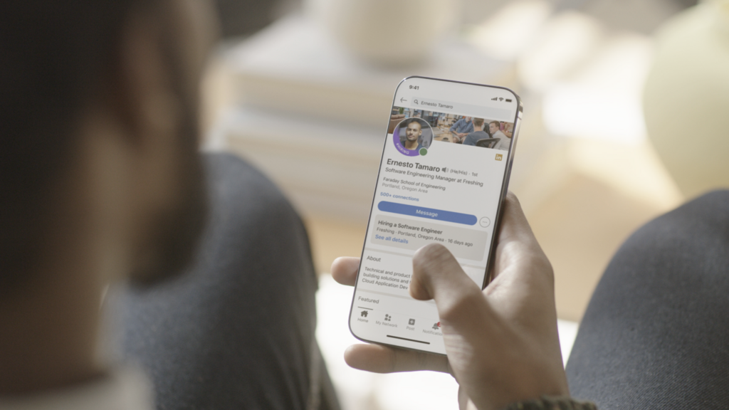 LinkedIn (Photo: LinkedIn) לינקדין. כל מידע שלכם - הולך ישירות לאימון הבינה המלאכותית