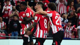 שחקני אתלטיק בילבאו חוגגים