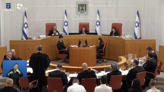  בג"צ - עתירה להקים ועדת בדיקה ממשלתית לבדיקת רכש, מעקב ואיסוף מידע בכלים קיברנטיים אחר אזרחים והפעלה של תוכנה המכונה "רוגלה", המאפשרת לחדור למכשירי טלפון נייד, על ידי משטרת ישראל