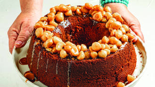   עוגת דבש עם כתר מקדמיה