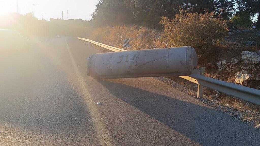 חלקי יירוט של הטיל ששוגר מתימן