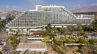 מלון רויאל ביץ' 