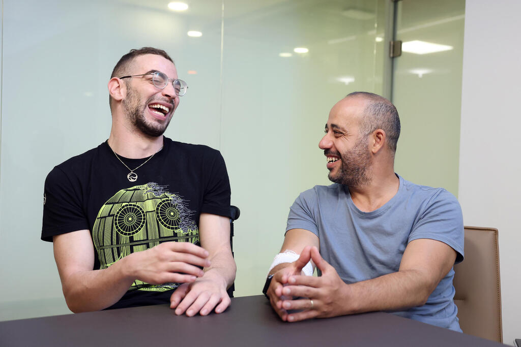 ישראל בן שטרית (מימין) ועמי דדאון