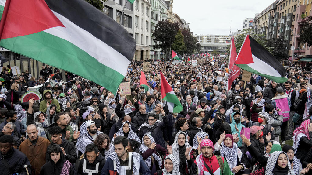 הפגנה בברלין