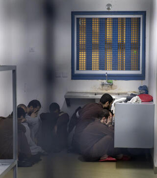 פעילות היחידות המיוחדות של שב"ס בכלא עופר