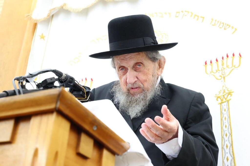הרב דוב לנדו מכינוס שערך אמש ובו אמר את דבריו כנגד חוק הגיוס