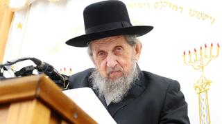 הרב דוב לנדו מכינוס שערך אמש ובו אמר את דבריו כנגד חוק הגיוס