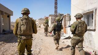  מפקד פיקוד הצפון אלוף אורי גורדין בהערכת מצב חטיבה 300 ו 188, גבול הצפון - תמרון קרקעי בלבנון