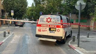 הזירה ברחוב חזקיהו המלך בתל אביב, בה אותר פעוט מת