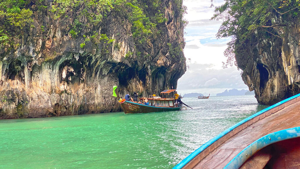 הכניסה ללגונה הנסתרת בקו הונג