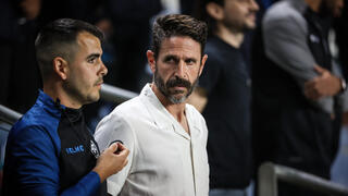 מאמן מכבי פ"ת דן רומן