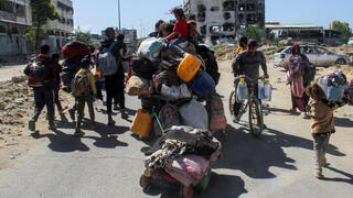 פליטים פלסטינים מתפנים מג'באליה