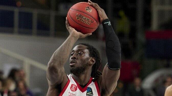 טרנטו - הפועל ת"א ג'ונתן מוטלי