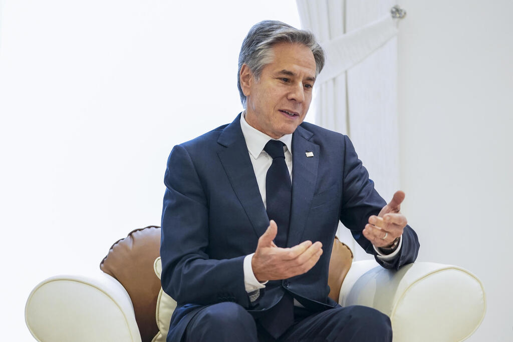 מוחמד בן עבד א-רחמן בן ג'אסם אאל ת'אני  ואנתוני בלינקן