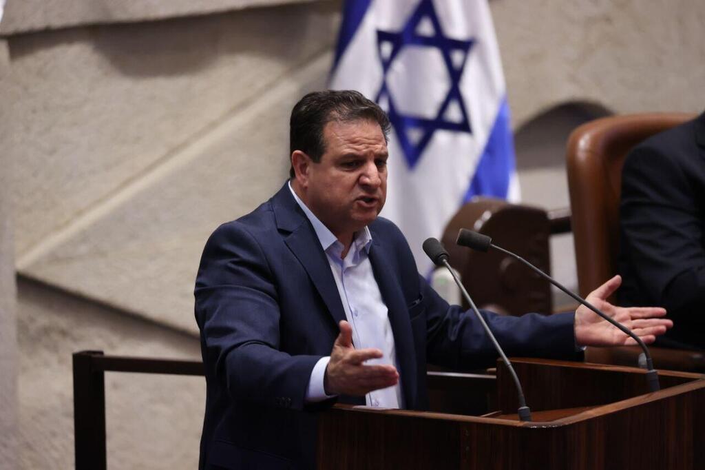 Hadash-Ta’al MK Ayman Odeh (Photo: Alex Kolomoisky) מליאת הכנסת - איימן עודה